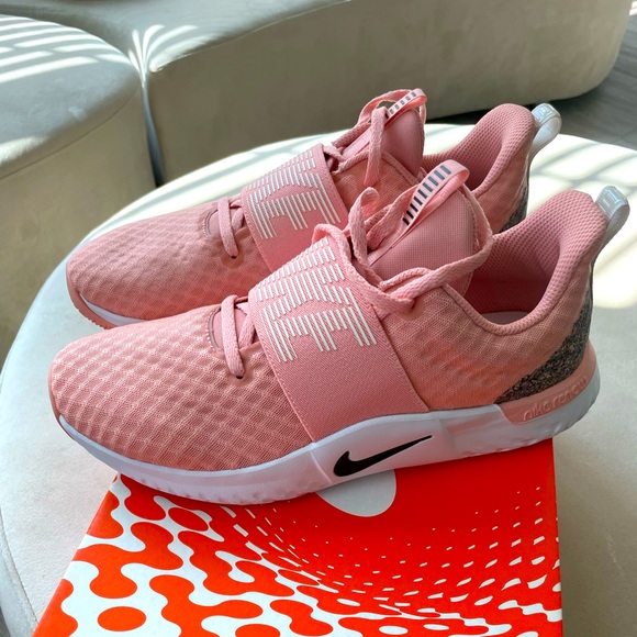 Nike Shoes - Nike shoes.